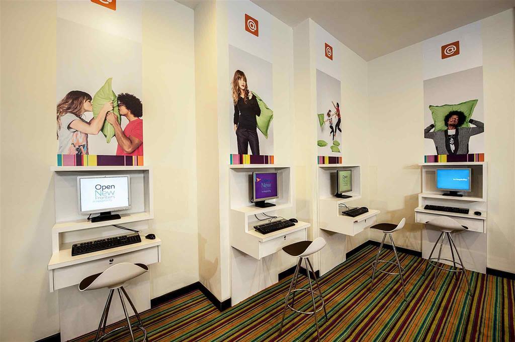 Ibis Styles Kuala Lumpur Fraser Business Park Экстерьер фото