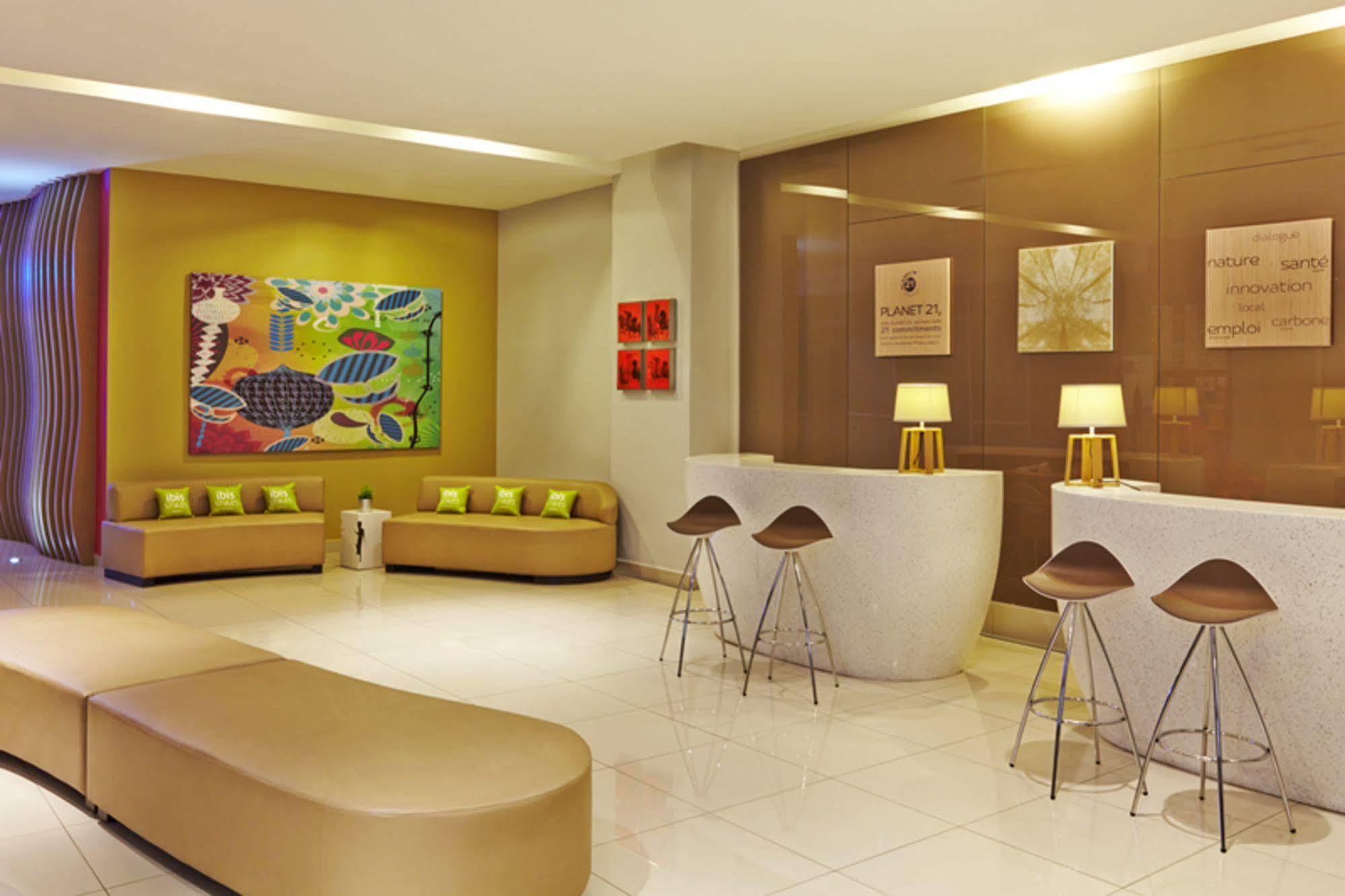 Ibis Styles Kuala Lumpur Fraser Business Park Экстерьер фото